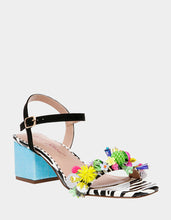 Load image into Gallery viewer, Print Sandal+ Charms
