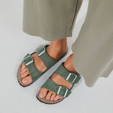 Load image into Gallery viewer, Arizona Shimmer Sandal
