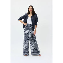 Load image into Gallery viewer, Print Wide Leg Pant

