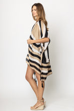 Load image into Gallery viewer, Abstract Print Kimono
