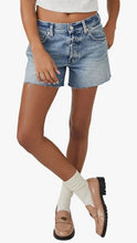 Load image into Gallery viewer, Ivy Mid Rise Jean Short
