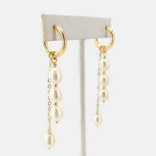 Load image into Gallery viewer, Huggie With Dangled Pearls
